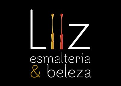 Logotipo Esmalteria vertical negativo